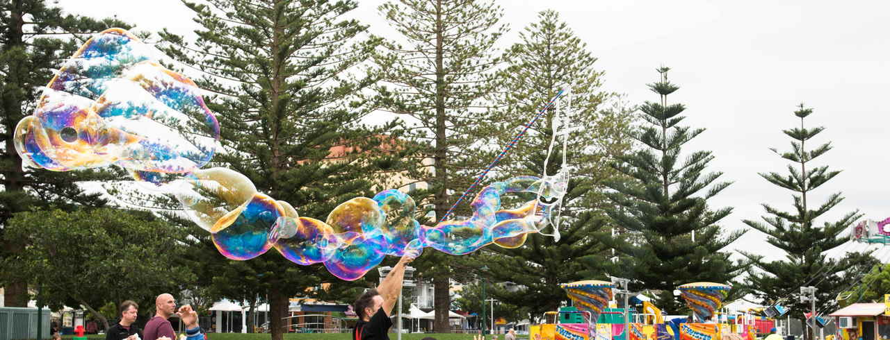 Dr Hubble Brings The Bubble Spectacular to Canberra