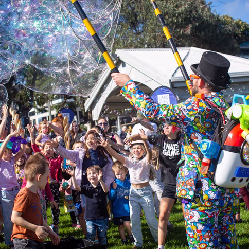 Belconnen Fun Alert! Get Ready for ‘The Pretty Amazing Show’ with Jono!
